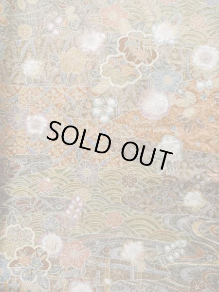 画像4: L1201J Mint  小紋 女性用着物  シルク(正絹)  淡い ベージュ, 花 淡い【中古】 【USED】 【リサイクル】 ★★★★☆ (4)