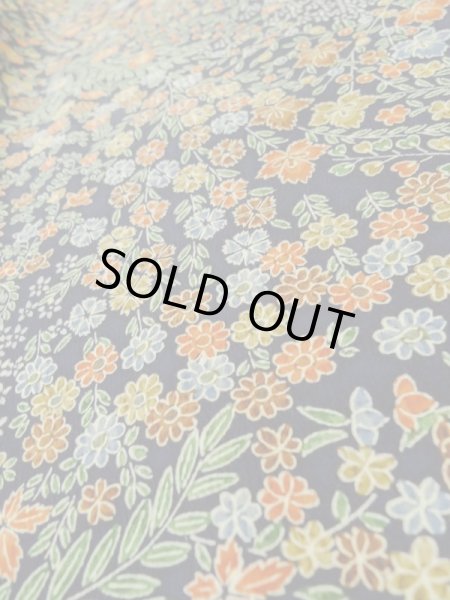 画像9: L1201X Mint  小紋 女性用着物 撫子柄 シルク（正絹）   黒, 花 【中古】 【USED】 【リサイクル】 ★★★★★ (9)