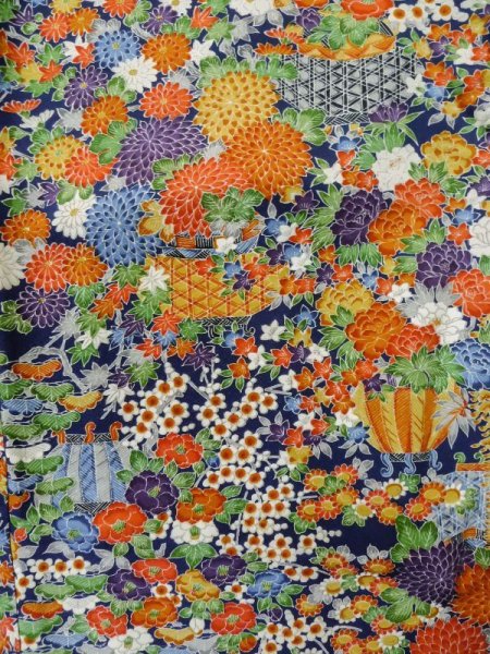 画像4: L1201Y Mint  小紋 女性用着物  シルク(正絹)  深い 青, 花 【中古】 【USED】 【リサイクル】 ★★★★☆ (4)