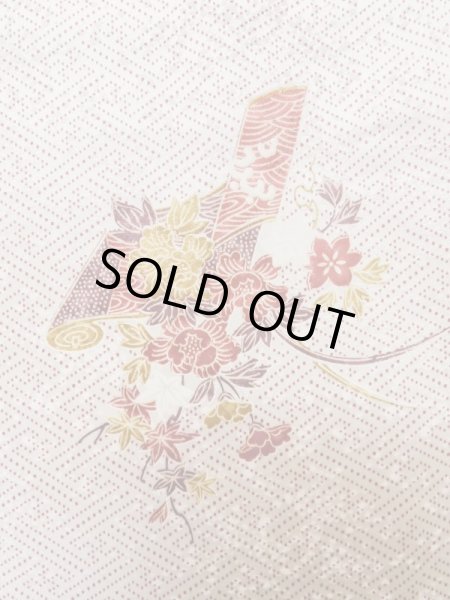 画像6: L1201Z  小紋 女性用着物 巻物柄 シルク(正絹)   白, ぼたん 【中古】 【USED】 【リサイクル】 ★★☆☆☆ (6)