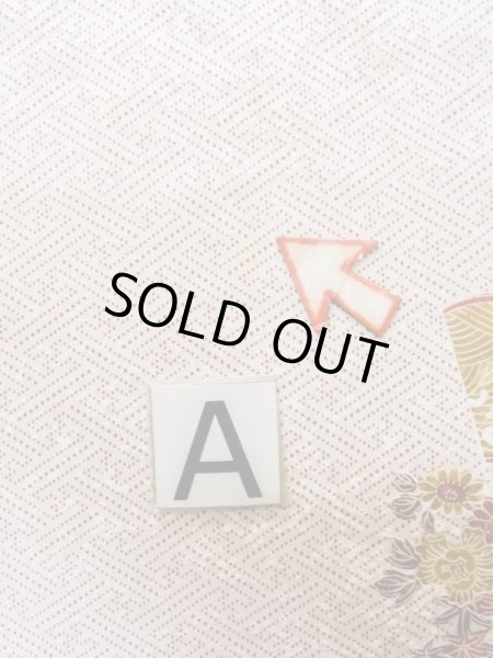 画像15: L1201Z  小紋 女性用着物 巻物柄 シルク(正絹)   白, ぼたん 【中古】 【USED】 【リサイクル】 ★★☆☆☆ (15)