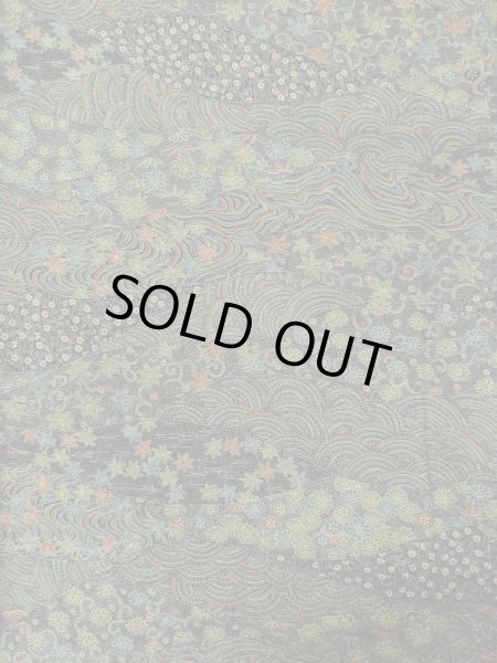 画像4: L1202B Mint  小紋 女性用着物  シルク(正絹)   黒, 花 【中古】 【USED】 【リサイクル】 ★★★★☆ (4)