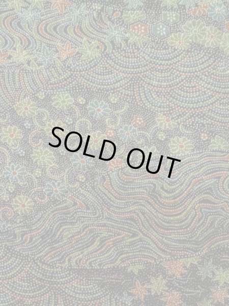 画像5: L1202B Mint  小紋 女性用着物  シルク(正絹)   黒, 花 【中古】 【USED】 【リサイクル】 ★★★★☆ (5)