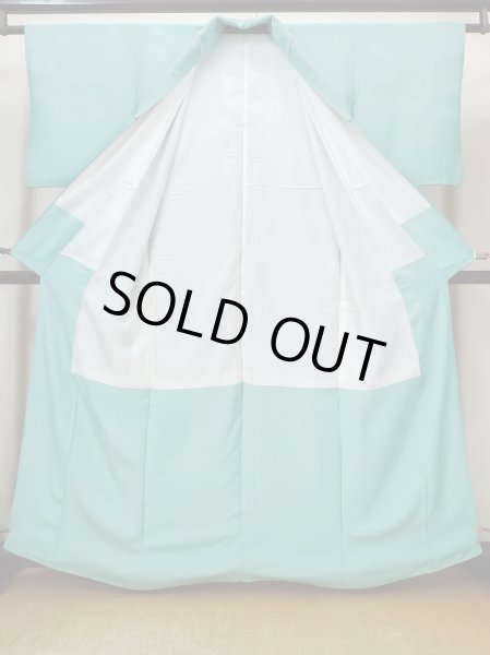 画像2: L1213F  色無地 女性用着物  シルク(正絹)  淡い 緑色,  【中古】 【USED】 【リサイクル】 ★★☆☆☆ (2)