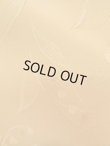 画像7: L1213I  色無地 女性用着物 地紋:スズラン シルク(正絹)  淡い 山吹,  【中古】 【USED】 【リサイクル】 ★★★☆☆ (7)