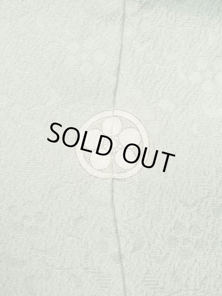 画像3: L1213Q  色無地 女性用着物  シルク(正絹)  淡い 緑色,  【中古】 【USED】 【リサイクル】 ★★★★☆ (3)