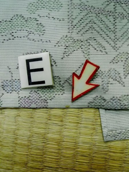 画像18: L1220S  単衣 女性用着物 竹垣柄 シルク(正絹) 淡い 薄い 黄緑色, 花 【中古】 【USED】 【リサイクル】 ★★☆☆☆ (18)