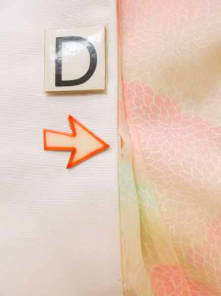 画像16: M0110D  襦袢 女性用着物  モスリン  薄い 桃色, 菊 【中古】 【USED】 【リサイクル】 ★☆☆☆☆ (16)