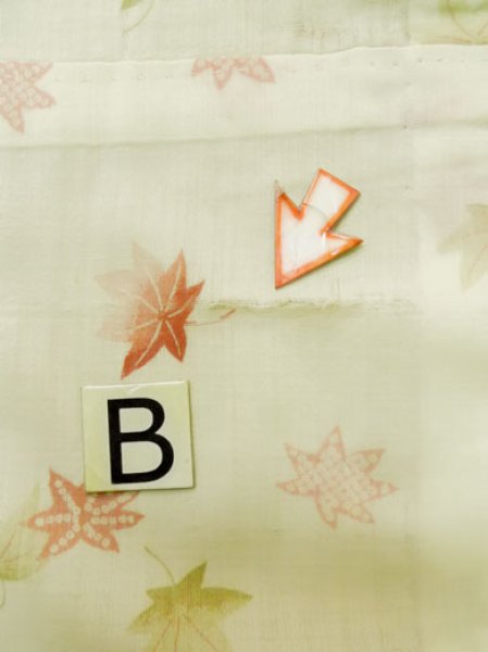 画像15: M0110G  襦袢 女性用着物  モスリン  緑み アイボリー, もみじ 【中古】 【USED】 【リサイクル】 ★☆☆☆☆ (15)