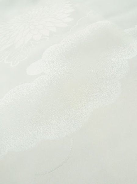 画像11: M0111C  襦袢 女性用着物  化繊   白,  【中古】 【USED】 【リサイクル】 ★★☆☆☆ (11)