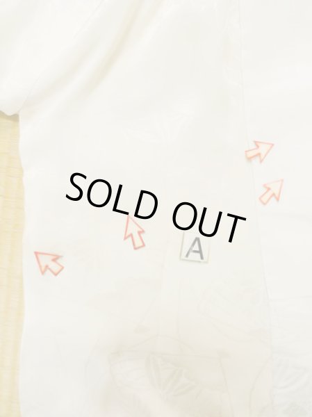 画像12: M0111D  襦袢 女性用着物  シルク(正絹)   白,  【中古】 【USED】 【リサイクル】 ★★☆☆☆ (12)