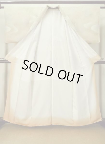 画像2: M0131B Mint  小紋 女性用着物  シルク（正絹） 淡い 薄い 山吹, ぼかし 【中古】 【USED】 【リサイクル】 ★★★★☆ (2)