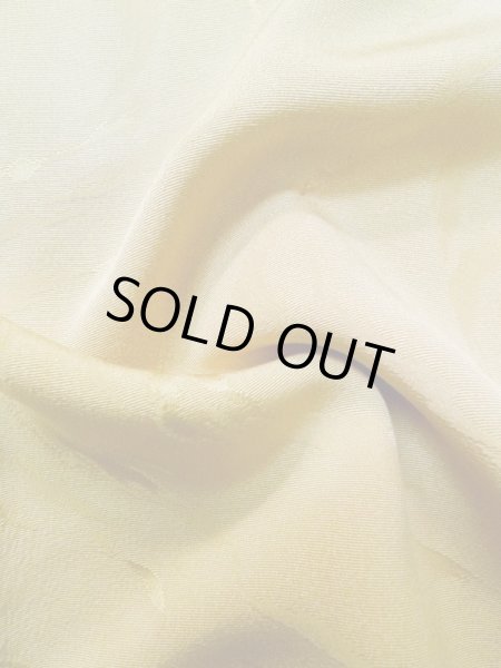 画像11: M0131B Mint  小紋 女性用着物  シルク（正絹） 淡い 薄い 山吹, ぼかし 【中古】 【USED】 【リサイクル】 ★★★★☆ (11)