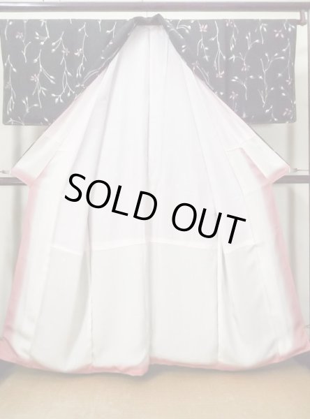 画像2: M0131J Mint  小紋 女性用着物  シルク(正絹)   黒, 花 【中古】 【USED】 【リサイクル】 ★★★★☆ (2)