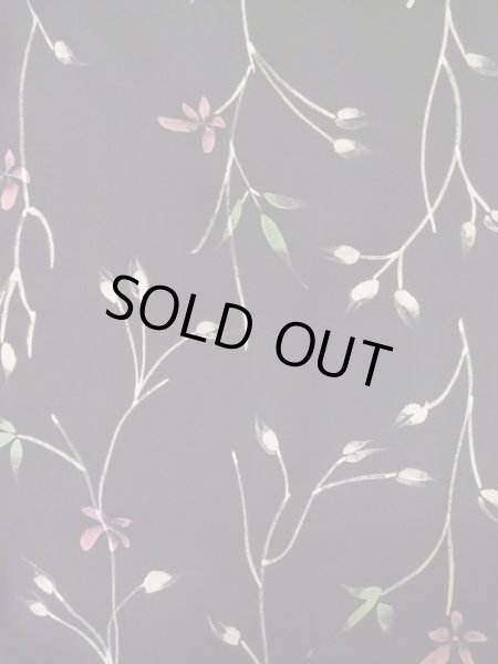 画像4: M0131J Mint  小紋 女性用着物  シルク(正絹)   黒, 花 【中古】 【USED】 【リサイクル】 ★★★★☆ (4)