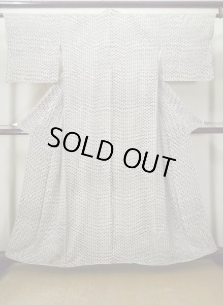 画像1: M0131O  小紋 女性用着物  シルク（正絹）   白, 七宝 【中古】 【USED】 【リサイクル】 ★☆☆☆☆ (1)