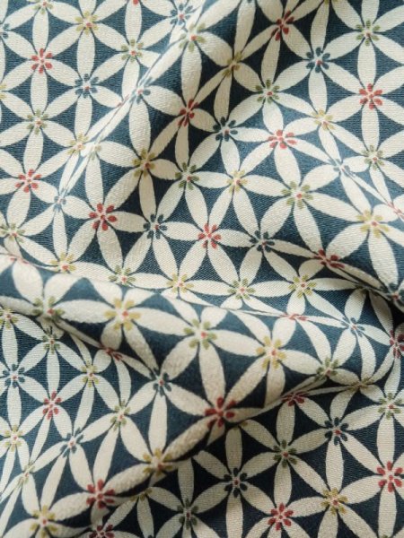 画像9: M0131O  小紋 女性用着物  シルク(正絹)   白, 七宝 【中古】 【USED】 【リサイクル】 ★☆☆☆☆ (9)