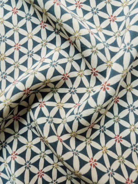 画像10: M0131O  小紋 女性用着物  シルク(正絹)   白, 七宝 【中古】 【USED】 【リサイクル】 ★☆☆☆☆ (10)