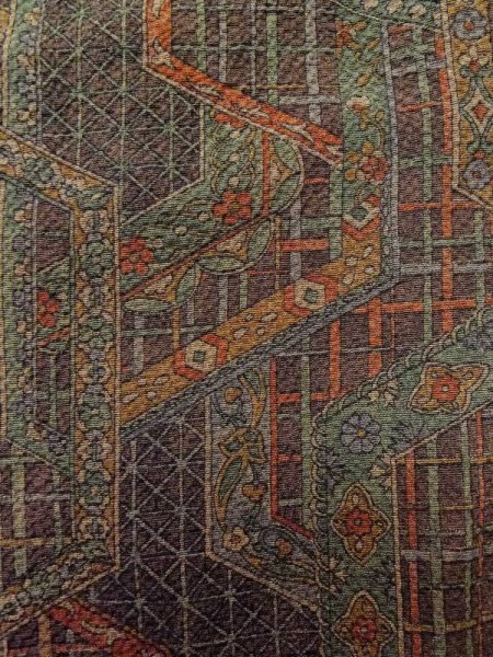 画像6: M0131U  小紋 女性用着物 しぼ加工 化繊 淡い 茶色み 茶色, 唐花 【中古】 【USED】 【リサイクル】 ★★★★☆ (6)