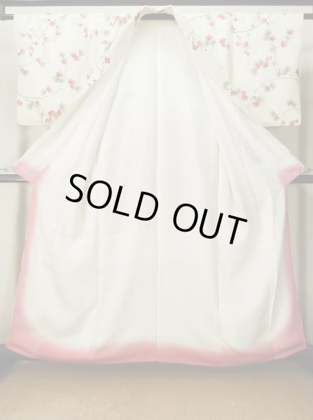 画像2: M0131W  小紋 女性用着物  シルク(正絹)  光沢のある オフ ホワイト, 梅 【中古】 【USED】 【リサイクル】 ★★☆☆☆ (2)