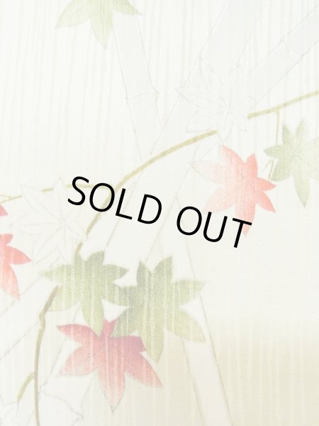 画像6: M0131W  小紋 女性用着物  シルク(正絹)  光沢のある オフ ホワイト, 梅 【中古】 【USED】 【リサイクル】 ★★☆☆☆ (6)