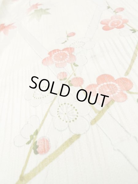 画像9: M0131W  小紋 女性用着物  シルク(正絹)  光沢のある オフ ホワイト, 梅 【中古】 【USED】 【リサイクル】 ★★☆☆☆ (9)