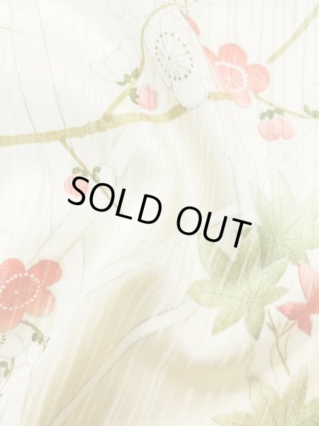 画像12: M0131W  小紋 女性用着物  シルク(正絹)  光沢のある オフ ホワイト, 梅 【中古】 【USED】 【リサイクル】 ★★☆☆☆ (12)