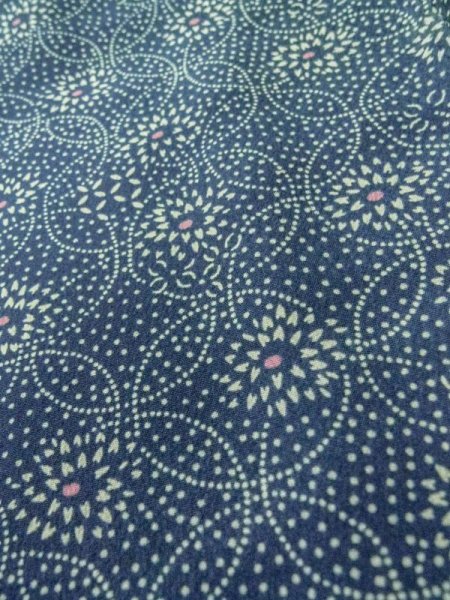画像9: M0201A  小紋 女性用着物  化繊  淡い 青, 花 【中古】 【USED】 【リサイクル】 ★★☆☆☆ (9)