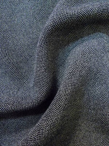 画像9: M0201B  江戸小紋 女性用着物  シルク(正絹)   黒, 青海波 【中古】 【USED】 【リサイクル】 ★★☆☆☆ (9)