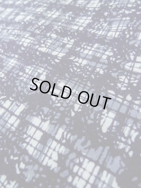 画像8: M0301C  浴衣（日本製） 女性用着物  綿   青, 抽象的模様 【中古】 【USED】 【リサイクル】 ★★★☆☆ (8)