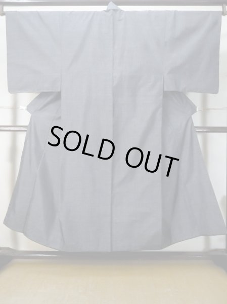 画像1: M0301T  男性用着物 男性用着物  シルク（正絹） 淡い 深い 青, 抽象的模様 【中古】 【USED】 【リサイクル】 ★★★☆☆ (1)