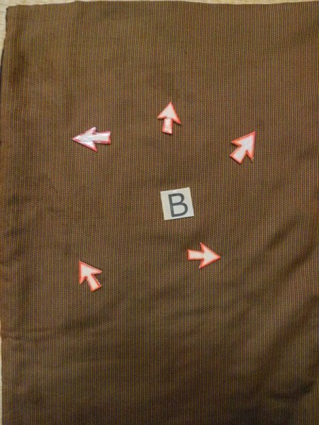 画像13: M0301Y  男性用着物 男性用着物 綿入り シルク(正絹)   茶色, 縞 【中古】 【USED】 【リサイクル】 ★☆☆☆☆ (13)