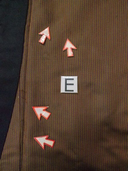 画像16: M0301Y  男性用着物 男性用着物 綿入り シルク(正絹)   茶色, 縞 【中古】 【USED】 【リサイクル】 ★☆☆☆☆ (16)