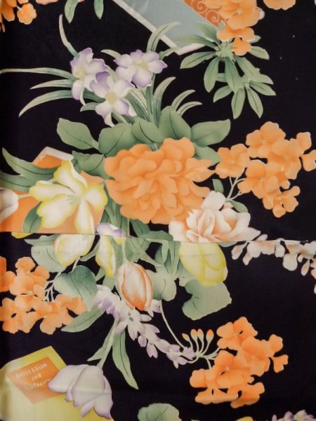 画像3: M0307A  小紋 女性用着物 地紋:竹垣柄、柄:本 シルク(正絹)   黒, 花 【中古】 【USED】 【リサイクル】 ★☆☆☆☆ (3)