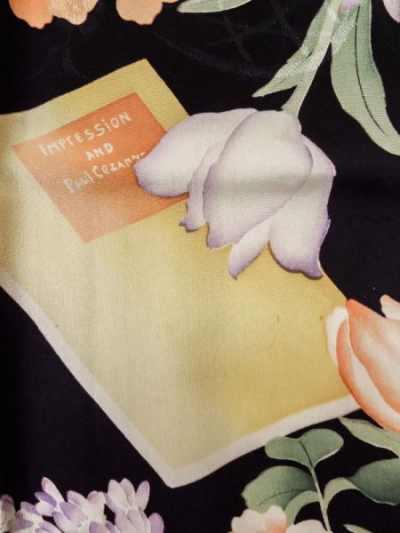 画像8: M0307A  小紋 女性用着物 地紋:竹垣柄、柄:本 シルク(正絹)   黒, 花 【中古】 【USED】 【リサイクル】 ★☆☆☆☆ (8)