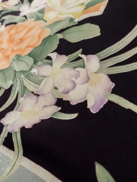 画像10: M0307A  小紋 女性用着物 地紋:竹垣柄、柄:本 シルク(正絹)   黒, 花 【中古】 【USED】 【リサイクル】 ★☆☆☆☆ (10)