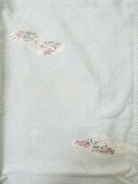 画像4: M0307B  小紋 女性用着物  シルク(正絹)   白, 菊 【中古】 【USED】 【リサイクル】 ★★☆☆☆ (4)
