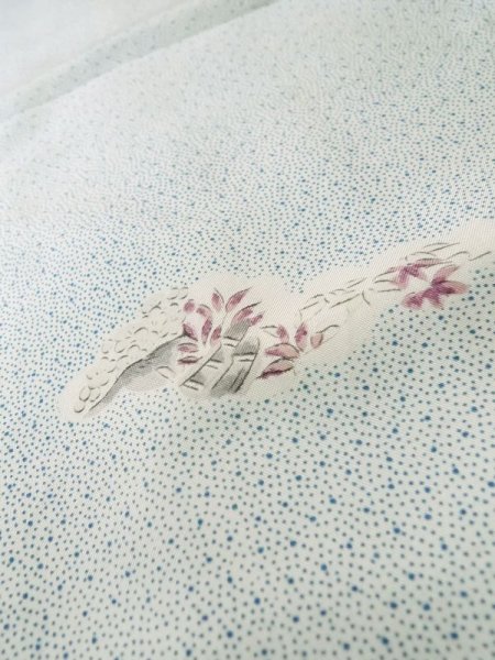 画像10: M0307B  小紋 女性用着物  シルク(正絹)   白, 菊 【中古】 【USED】 【リサイクル】 ★★☆☆☆ (10)
