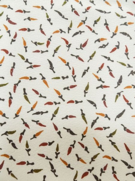 画像5: M0307K  小紋 女性用着物 唐辛子柄 シルク(正絹)   オフ ホワイト,  【中古】 【USED】 【リサイクル】 ★★☆☆☆ (5)