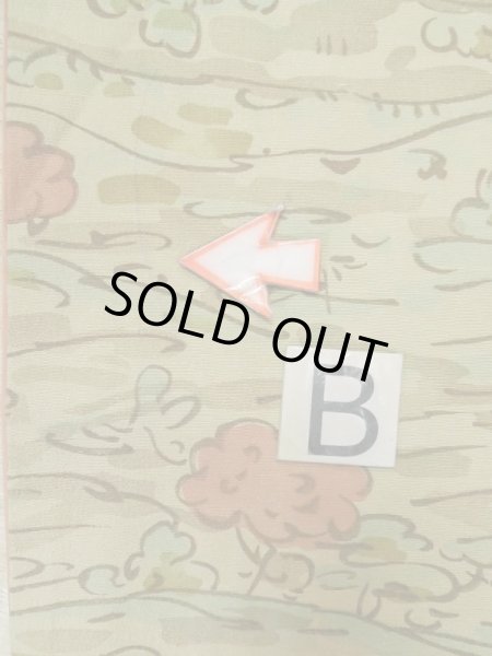 画像15: M0307L  小紋 女性用着物  シルク（正絹） 淡い 薄い トープ, 抽象的模様 【中古】 【USED】 【リサイクル】 ★★☆☆☆ (15)