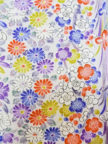 画像7: M0307M  小紋 女性用着物  シルク(正絹)   白, 花 【中古】 【USED】 【リサイクル】 ★★★☆☆ (7)