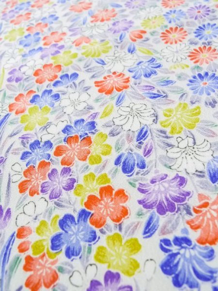 画像9: M0307M  小紋 女性用着物  シルク(正絹)   白, 花 【中古】 【USED】 【リサイクル】 ★★★☆☆ (9)