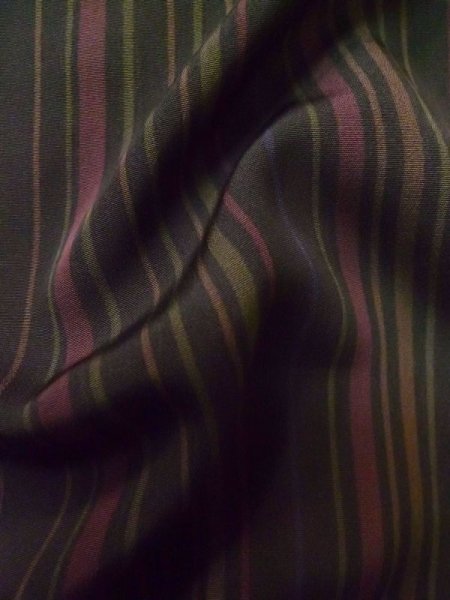 画像9: M0307Z  小紋 女性用着物  シルク(正絹) 淡い 深い 茶色, 縞 深い【中古】 【USED】 【リサイクル】 ★★★★☆ (9)