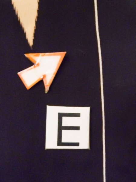 画像18: M0308B  小紋 女性用着物  シルク(正絹)   黒, 花 【中古】 【USED】 【リサイクル】 ★★☆☆☆ (18)