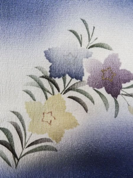 画像6: M0308C  単衣 女性用着物 朝顔柄 シルク(正絹)  淡い 水色, 花 【中古】 【USED】 【リサイクル】 ★★☆☆☆ (6)