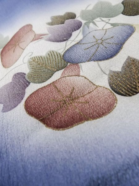 画像10: M0308C  単衣 女性用着物 朝顔柄 シルク(正絹)  淡い 水色, 花 【中古】 【USED】 【リサイクル】 ★★☆☆☆ (10)