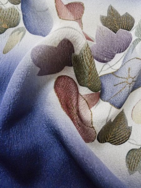 画像13: M0308C  単衣 女性用着物 朝顔柄 シルク(正絹)  淡い 水色, 花 【中古】 【USED】 【リサイクル】 ★★☆☆☆ (13)