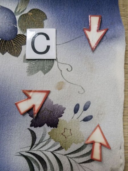 画像17: M0308C  単衣 女性用着物 朝顔柄 シルク(正絹)  淡い 水色, 花 【中古】 【USED】 【リサイクル】 ★★☆☆☆ (17)