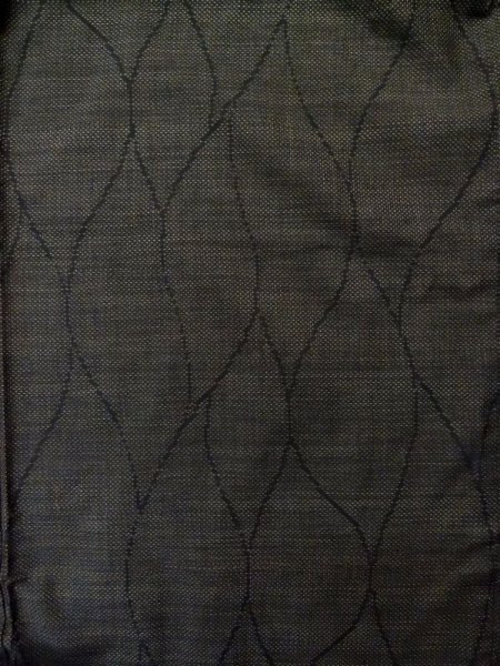 画像3: M0315H  大島紬 女性用着物  シルク（正絹）   黒, 抽象的模様 【中古】 【USED】 【リサイクル】 ★★★☆☆ (3)