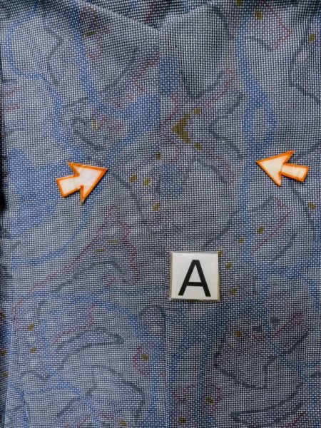 画像14: M0315L  大島紬 女性用着物  シルク（正絹）  淡い 青, 抽象的模様 【中古】 【USED】 【リサイクル】 ★★☆☆☆ (14)